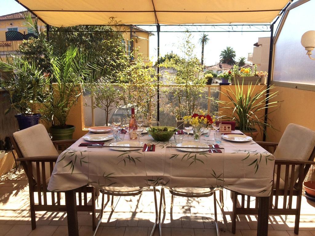 Appartement Angela Golfe-Juan Ruang foto